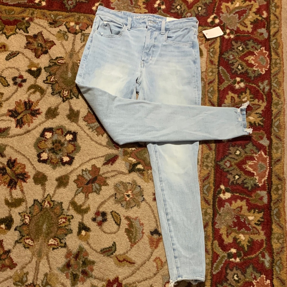 American Eagle Light Blue Womens Jeggings Size 2, Waist 26 Distressed New w/Tag